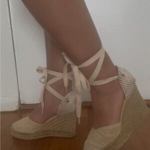 Soludo’s Elegant Cream Espadrille Wedge Sandals